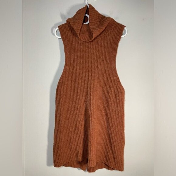 Free People Need It Now Vest in Burnt Caramel size M - Picture 3 of 7
